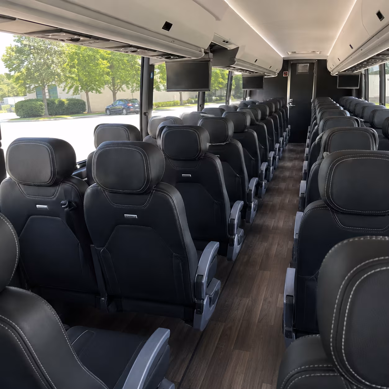 choose a corporate shuttle loop built around your cedar hill office schedule