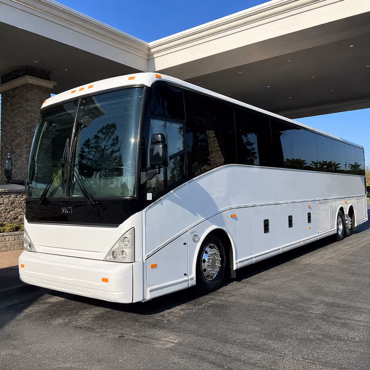 how distance and duration affect charter bus rates in cedar hill texas