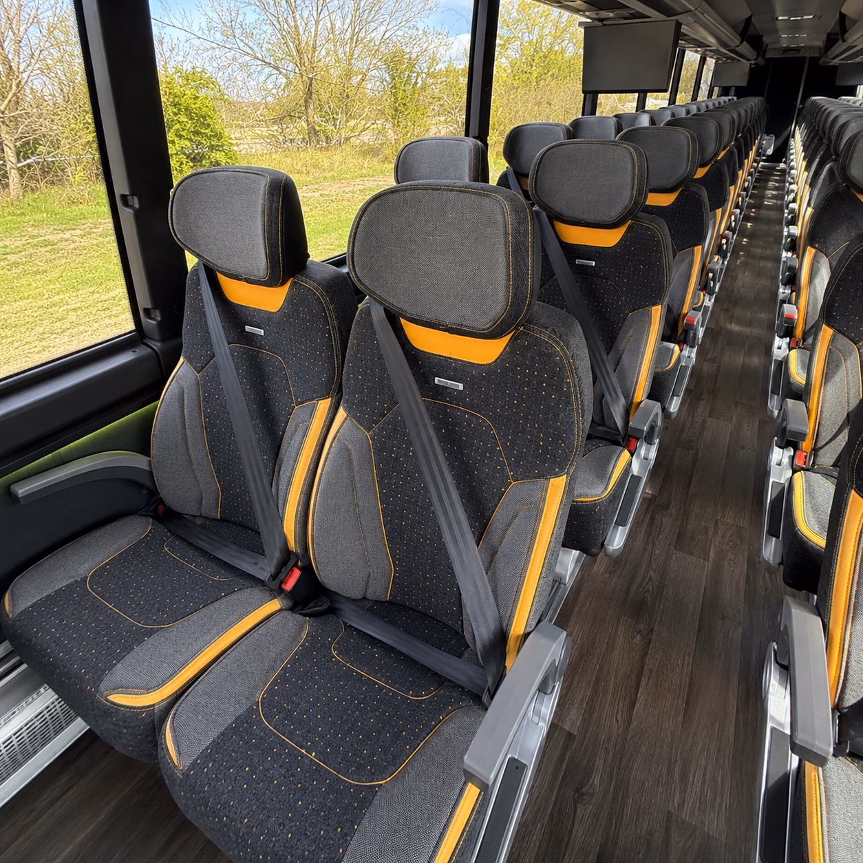 lancaster long distance charter buses for multi day group trips