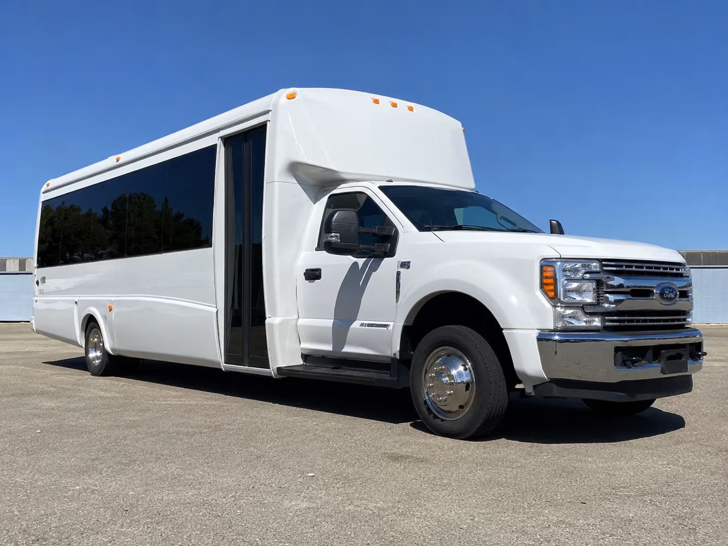 mesquite school group trip bus rentals in mesquite