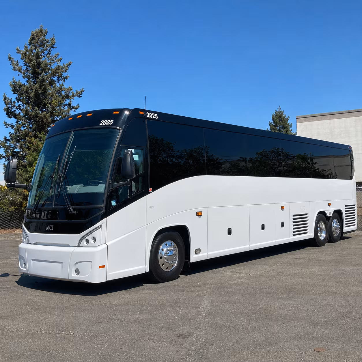no matter when your flight leaves one bus keeps the whole group on schedule